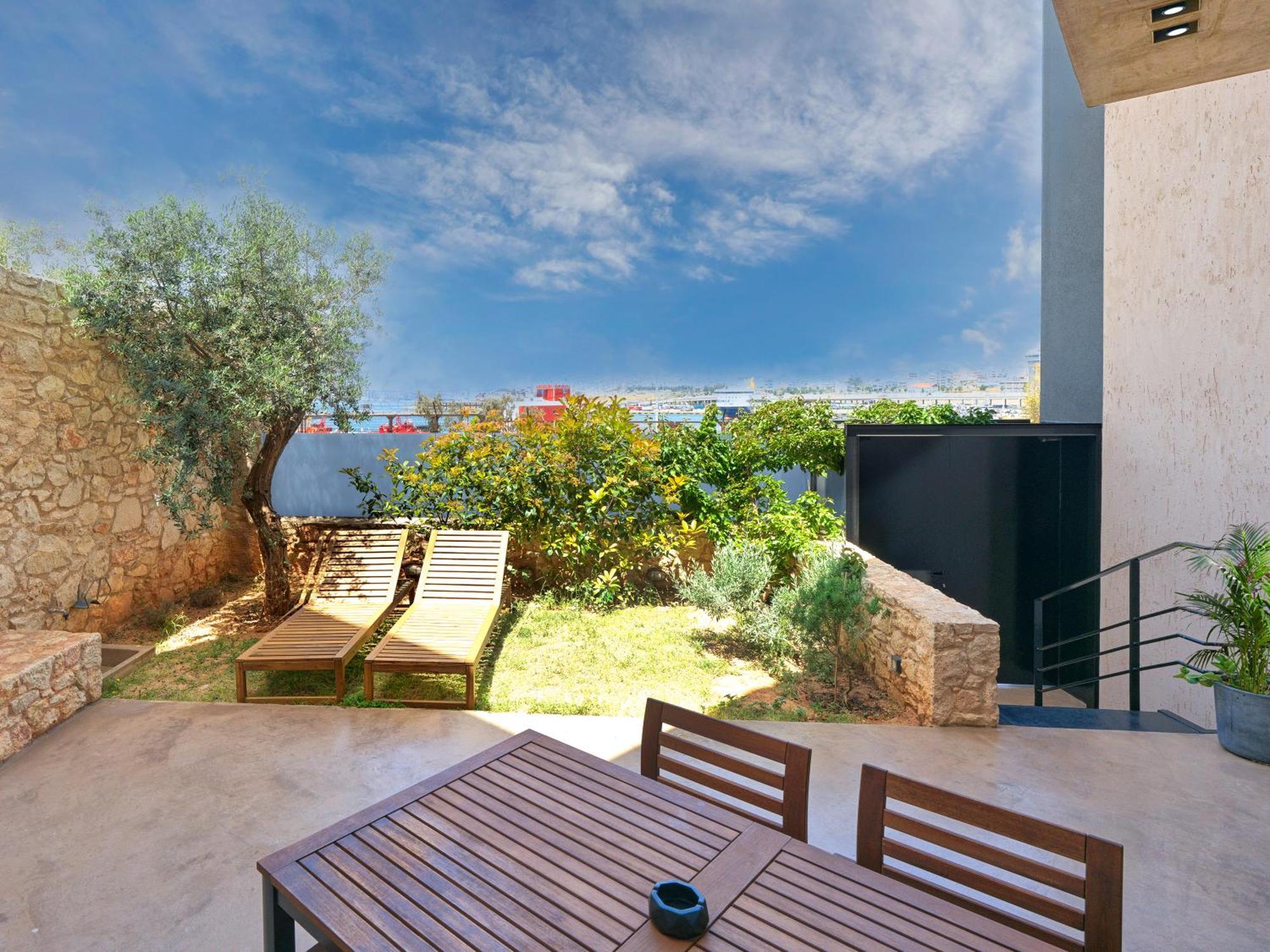 Sea View Garden Suites Piraeus Luaran gambar